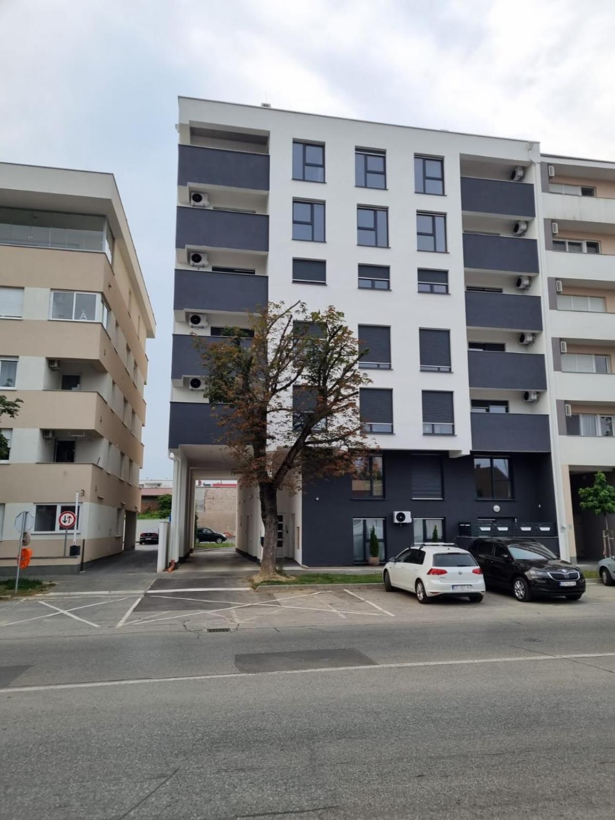 Ferienwohnung Osijek Luxury Center - Self Check In, Free Private Parking, Ulica Ivana Gundulica 82 Exterior foto