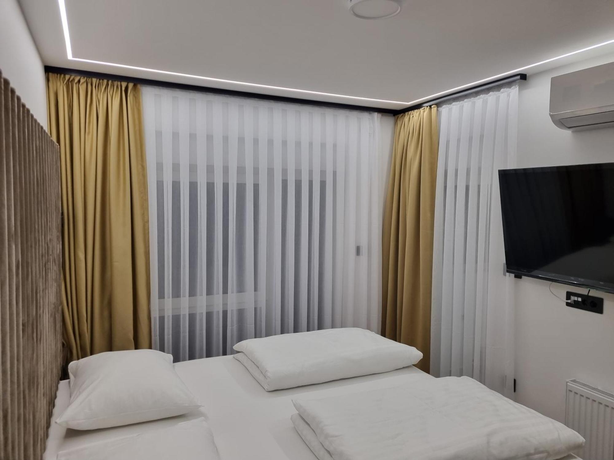 Ferienwohnung Osijek Luxury Center - Self Check In, Free Private Parking, Ulica Ivana Gundulica 82 Exterior foto