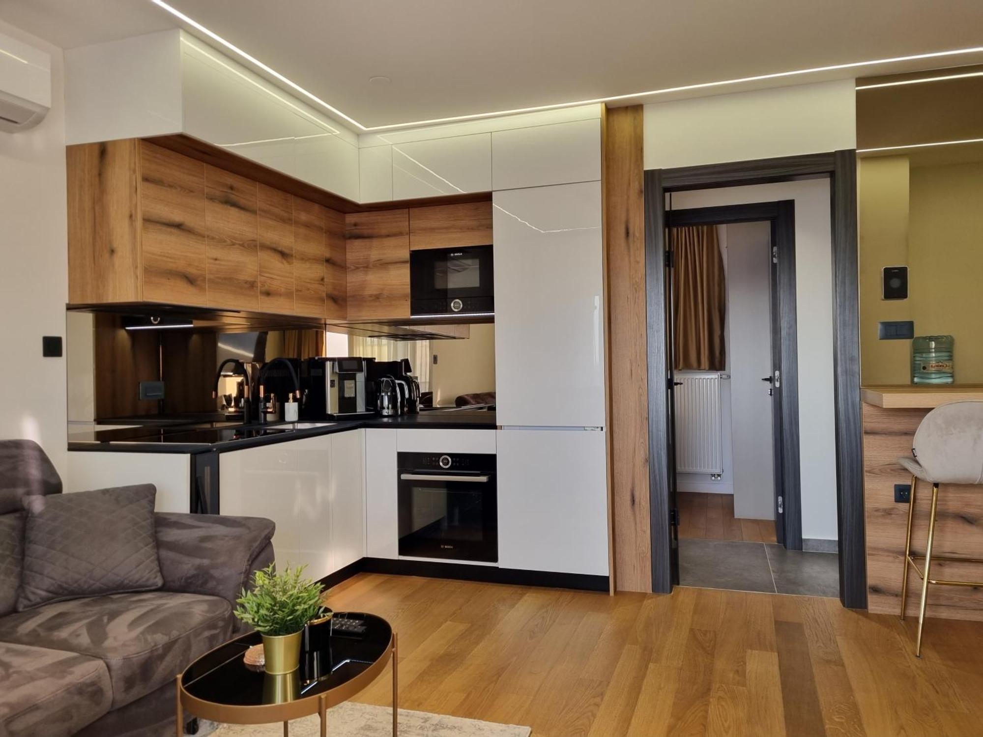 Ferienwohnung Osijek Luxury Center - Self Check In, Free Private Parking, Ulica Ivana Gundulica 82 Exterior foto